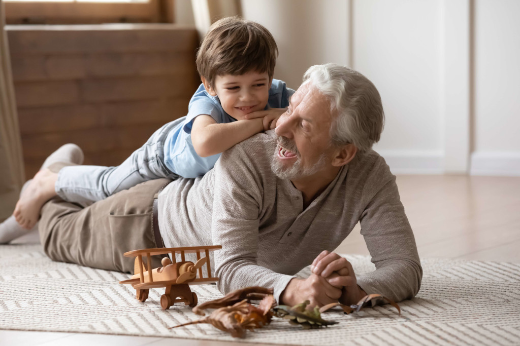 AA_Grandpa_And_Grandson